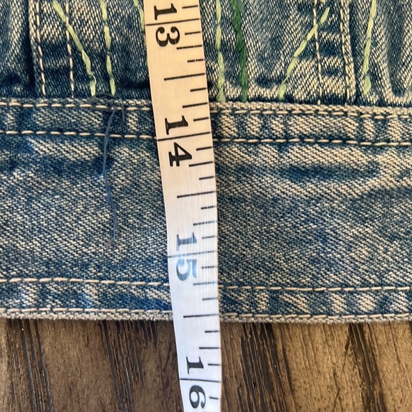 Vintage Girl's M GAP ORIGINAL Blue Denim / Jean Jacket with Floral Embroidery - Picture 11 of 11
